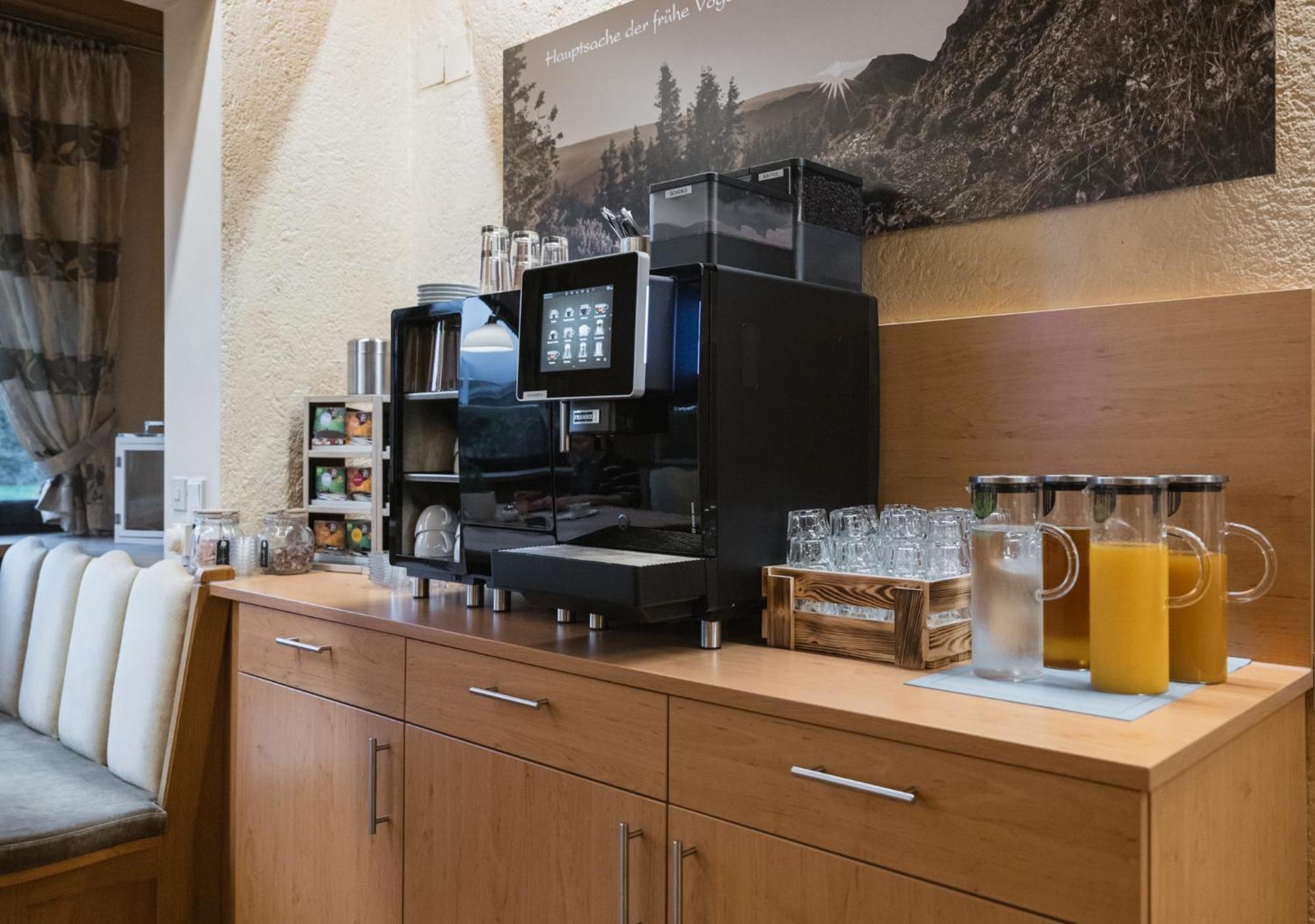 Trail Hotel โอเบอร์สเทาเฟิน ภายนอก รูปภาพ
