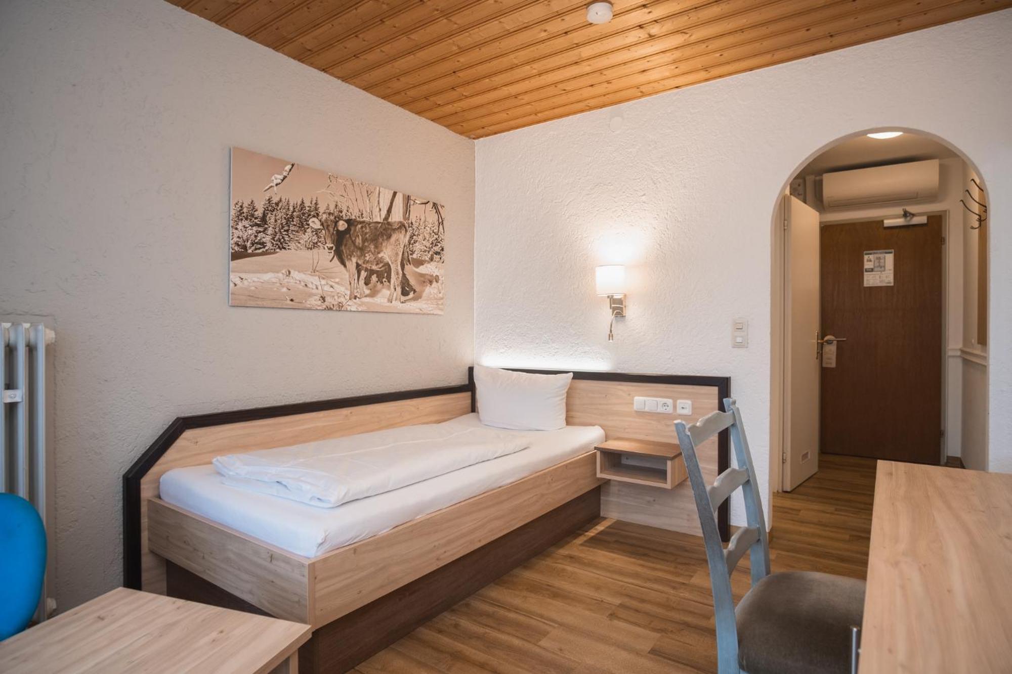Trail Hotel โอเบอร์สเทาเฟิน ภายนอก รูปภาพ